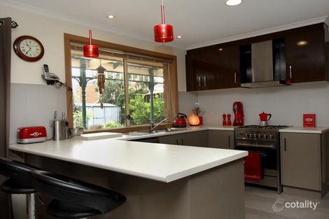 Property photo of 2 Ash Court Hoppers Crossing VIC 3029