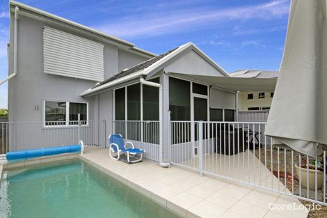 Property photo of 7 Bega Place Parrearra QLD 4575