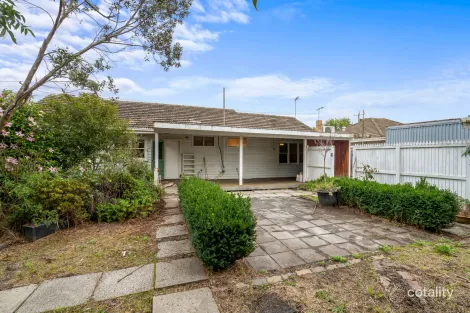 Property photo of 36 Watt Avenue Oak Park VIC 3046
