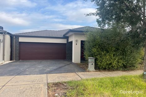 Property photo of 9 Royale Drive Fraser Rise VIC 3336