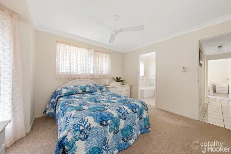 Property photo of 586 Norman Road Norman Gardens QLD 4701
