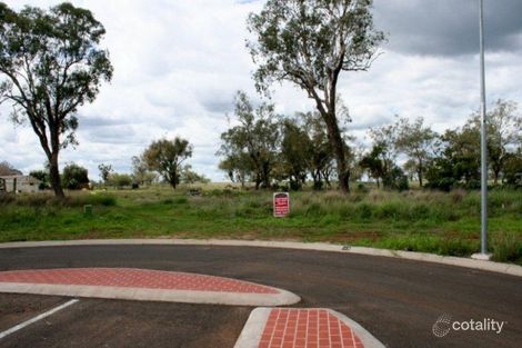 45 Langton Cres, Oakey, QLD 4401