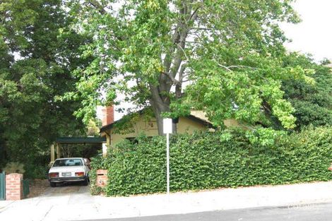 Property photo of 1 Walworth Avenue Caulfield North VIC 3161