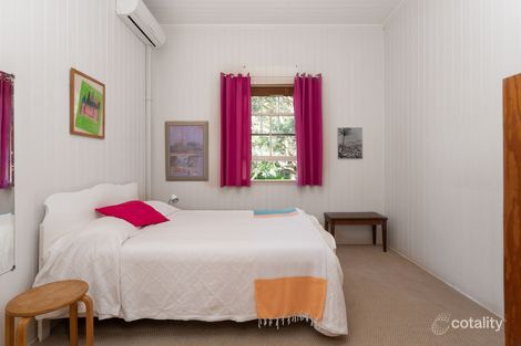 Property photo of 131 Mildmay Street Fairfield QLD 4103