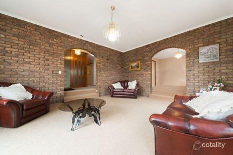 Property photo of 12 Outlook Drive Berwick VIC 3806