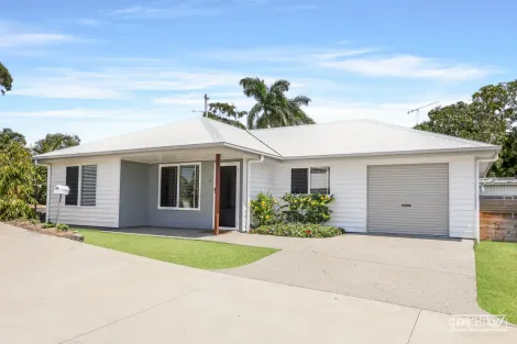 Property photo of 2/49 Rockhampton Road Yeppoon QLD 4703