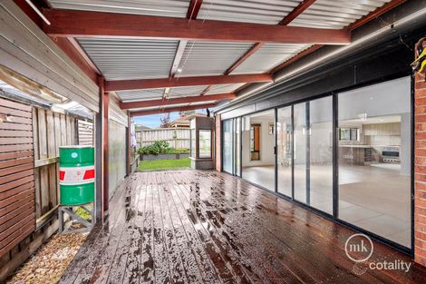 Property photo of 2 Gillow Grove Doreen VIC 3754