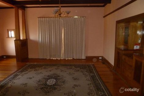 Property photo of 33 Sun Crescent Sunshine VIC 3020