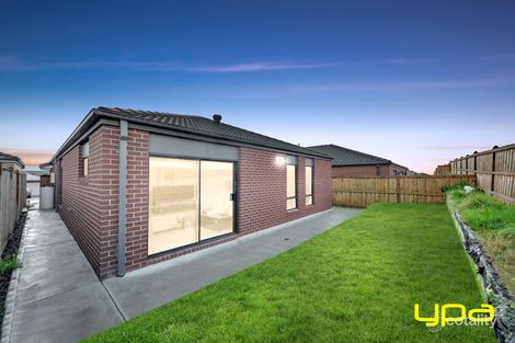 Property photo of 23 Seahawk Crescent Clyde North VIC 3978