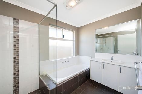 Property photo of 19 Hayeswater Circuit Waikiki WA 6169