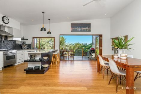 Property photo of 32 Lomandra Avenue Pottsville NSW 2489