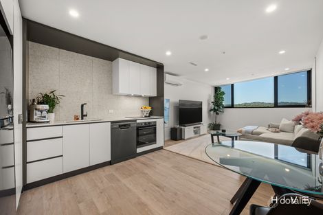 512/2 Terry Connolly St, Coombs, ACT 2611