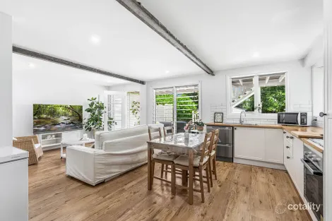 Property photo of 47 Yamboyna Street Manly QLD 4179