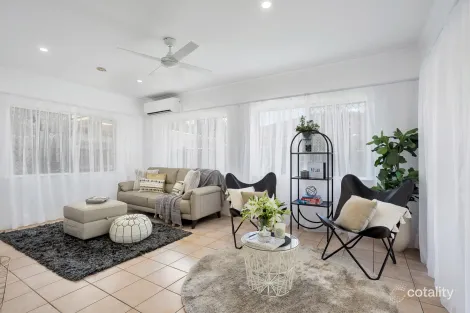 Property photo of 8 Opaline Close Brinsmead QLD 4870