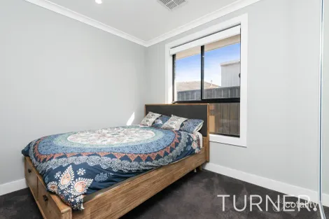 Property photo of 42 Lucerne Grove Findon SA 5023