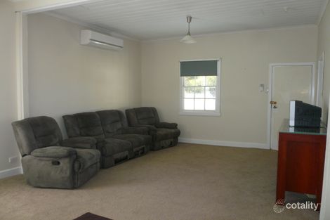 Property photo of 12 Molyneaux Street Warracknabeal VIC 3393