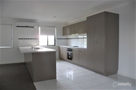 Property photo of 2/41 Braeside Road Bundamba QLD 4304