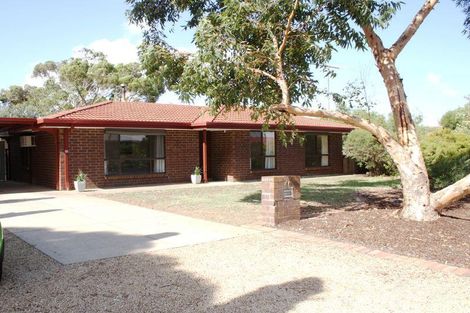 Property photo of 46 Berry Smith Drive Strathalbyn SA 5255