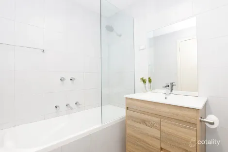 Property photo of 32 Yambla Street Clifton Hill VIC 3068