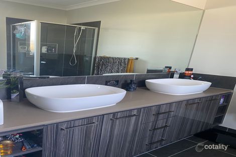 Property photo of 65 Rivella Circuit Tarneit VIC 3029