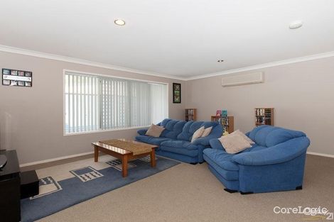 Property photo of 52 Kirralee Crescent Upper Kedron QLD 4055