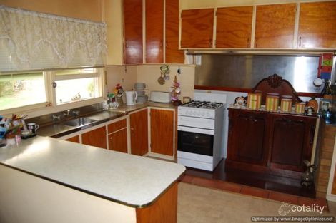 Property photo of 5064 Great Alpine Road Ensay VIC 3895