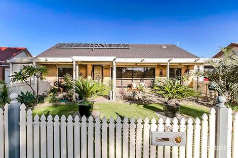 18 Wyreema St, Largs North, SA 5016
