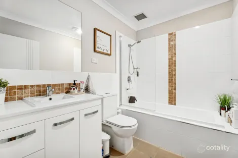 Property photo of 7/29 Lorimer Crescent Narellan NSW 2567