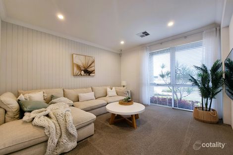 Property photo of 12 Boudicca Drive Forrestdale WA 6112