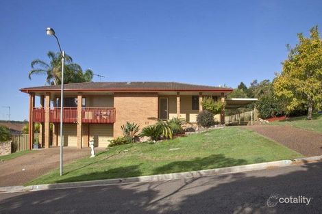 3 Cleverton Cl, Warners Bay, NSW 2282