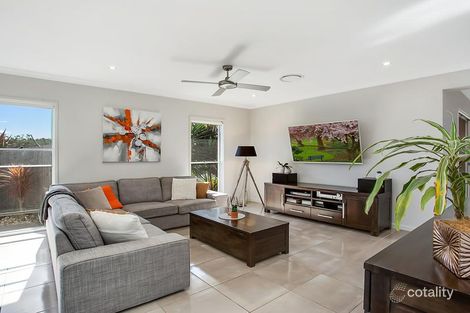Property photo of 2 Carisbrooke Cove Maudsland QLD 4210