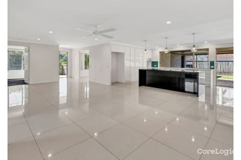 Property photo of 1 Galapagos Way Pacific Pines QLD 4211