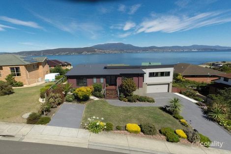Property photo of 945 Oceana Drive Tranmere TAS 7018