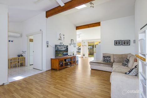 Property photo of 4 Lowe Place Kariong NSW 2250