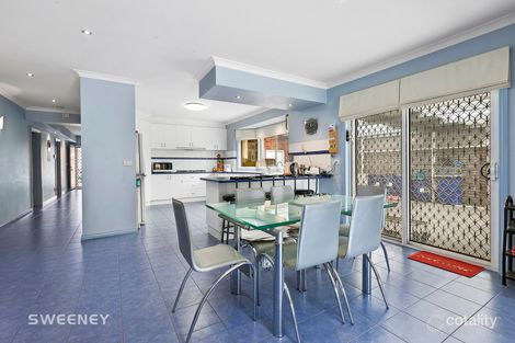 10 Lakefield Way, Cairnlea, VIC 3023