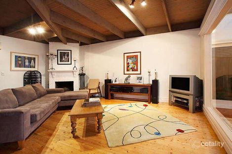 Property photo of 10 Mayfield Grove Caulfield North VIC 3161