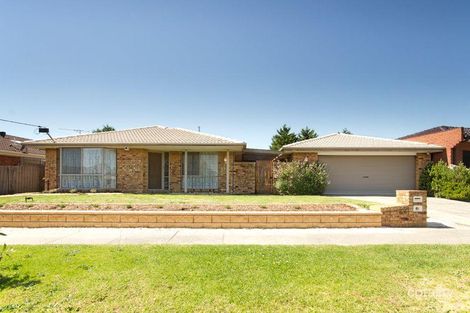 Property photo of 22 Leopold Crescent Hampton Park VIC 3976