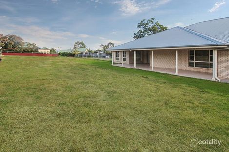 Property photo of 4 Sledmere Close Scone NSW 2337