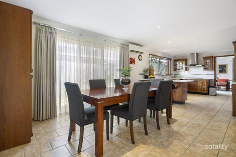 Property photo of 100 Dandelion Drive Rowville VIC 3178