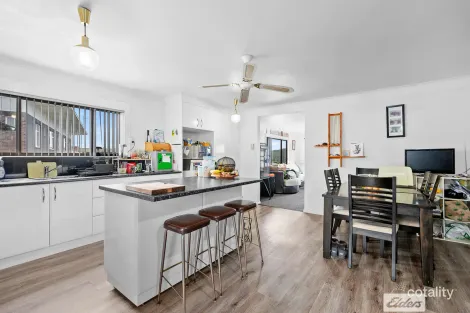 Property photo of 102-104 Old Surrey Road Havenview TAS 7320