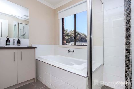 42 Straw Flower Cct, Greenvale, VIC 3059