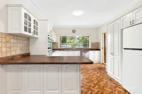 Property photo of 42 Alamein Avenue Narraweena NSW 2099