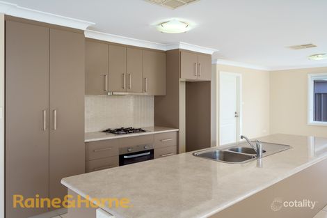 Property photo of 6 Carinya Street Glenfield Park NSW 2650