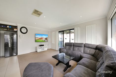 Property photo of 7 Hoddle Link Manor Lakes VIC 3024