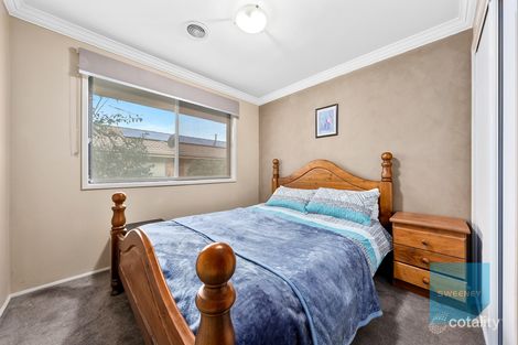 Property photo of 15 Ruthven Close Hillside VIC 3037