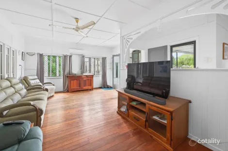 Property photo of 36 Illuta Street Rasmussen QLD 4815
