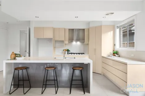 Property photo of 5 Buzo Gardens Franklin ACT 2913