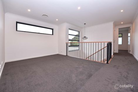 Property photo of 32B Cambridge Drive Glen Waverley VIC 3150