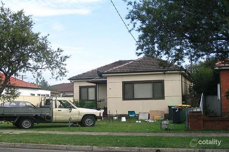 Property photo of 30 Koala Road Greenacre NSW 2190
