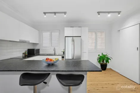 Property photo of 1/47 Mitchell Street Chifley NSW 2036